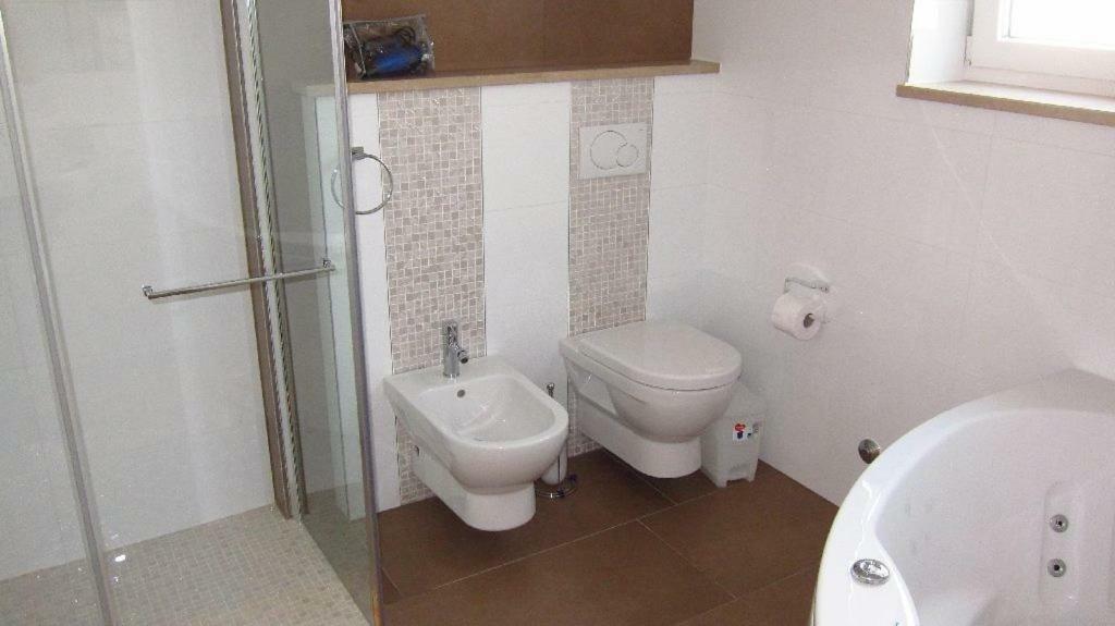 House Mia Apartment Liznjan Bagian luar foto