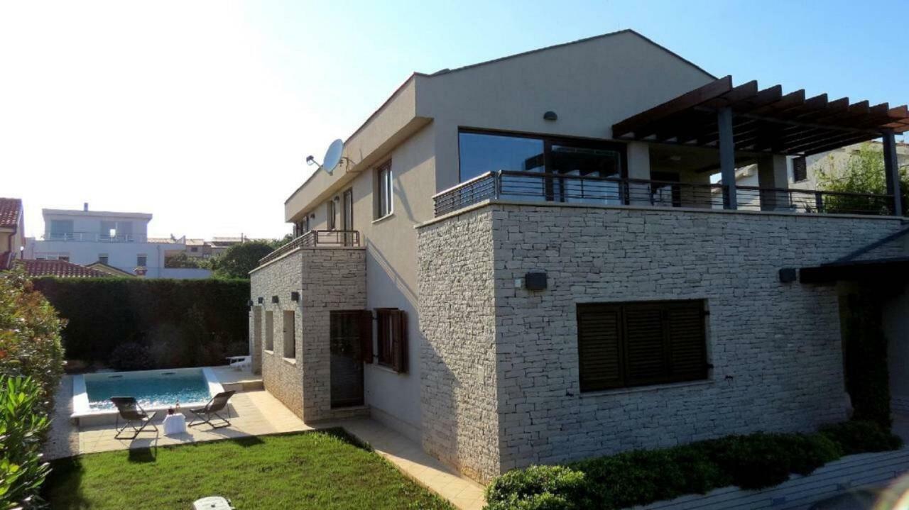 House Mia Apartment Liznjan Bagian luar foto