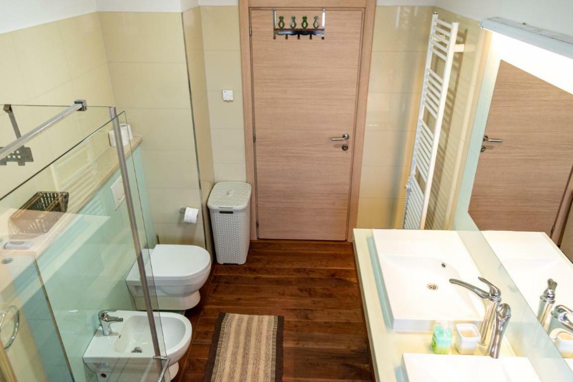 House Mia Apartment Liznjan Bagian luar foto