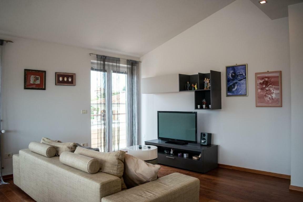 House Mia Apartment Liznjan Bagian luar foto
